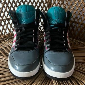 Adidas Original Hard Court Hi-Top Sneaker Sz 10.5